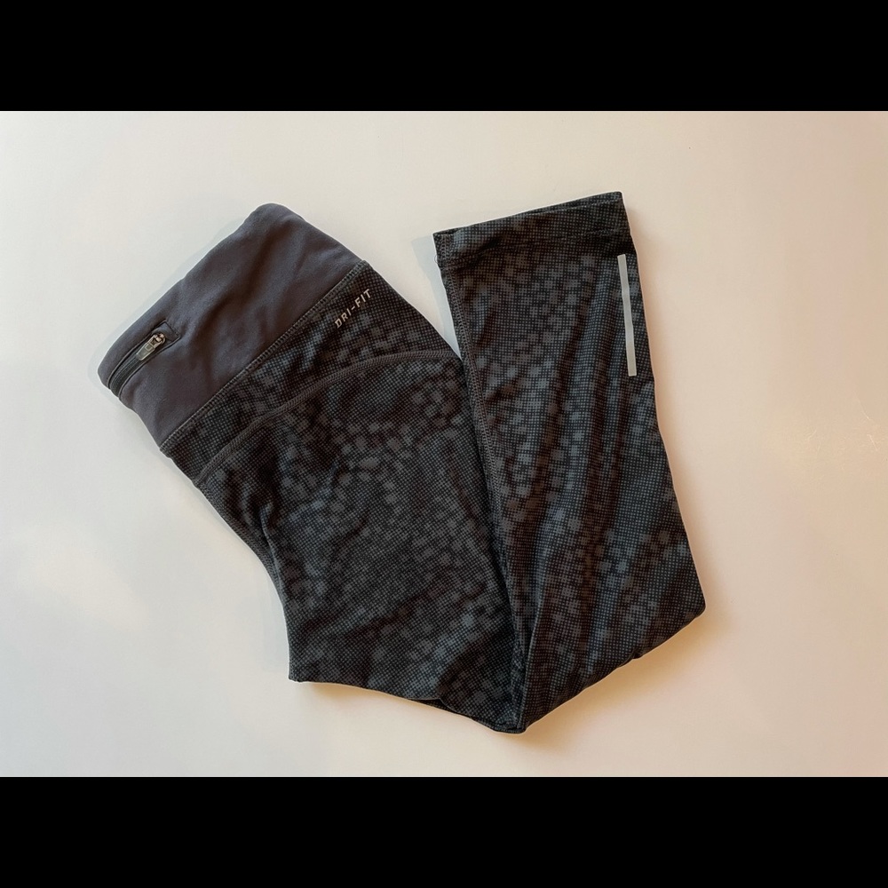 Nike Dri-Fit Women’s Running Crop Leggings - Small